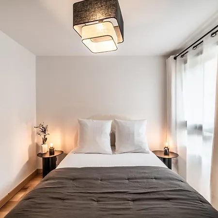 Dolmen - By Emerald Apartament *